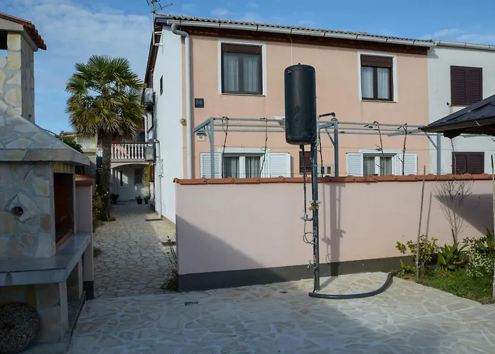 Apartment Family-friendly With Swimming Pool Sabunike, Zadar - 11837 Privlaka (Zadar)
