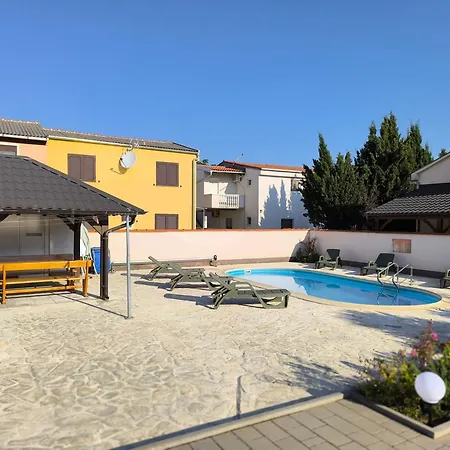 Family-friendly With Swimming Pool Sabunike, Zadar - 11837 아파트